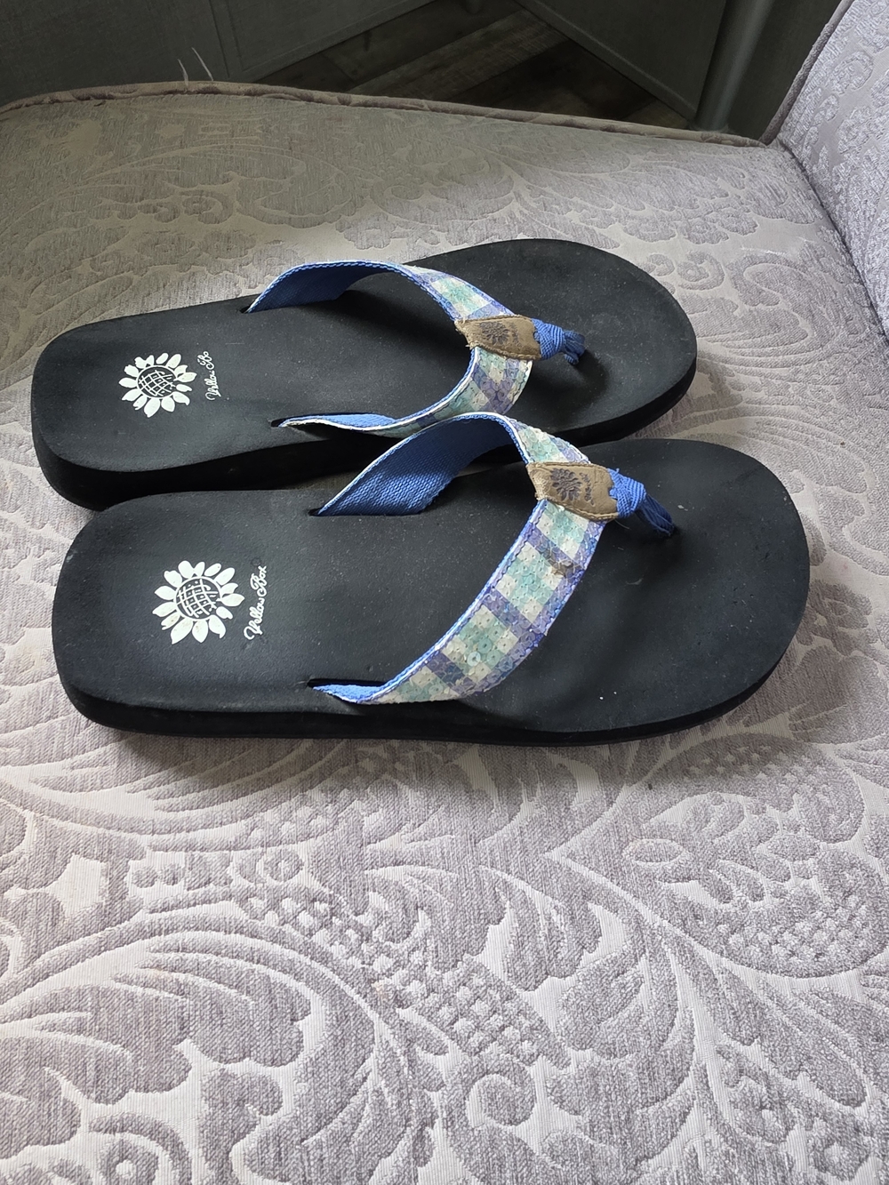 YellowBox 7.5 Blue Plaid Flip Flops